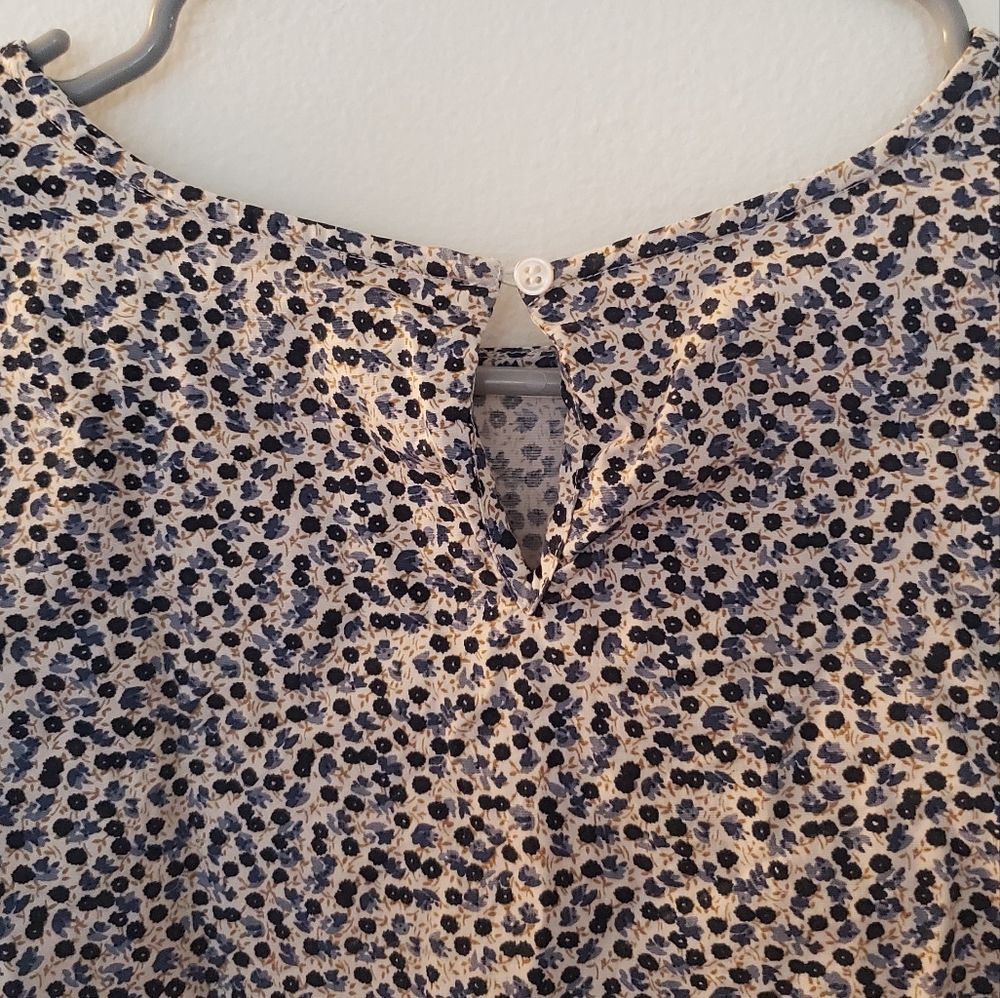 J. Crew Floral Ruffle Sleeve Top - Picture 5 of 5